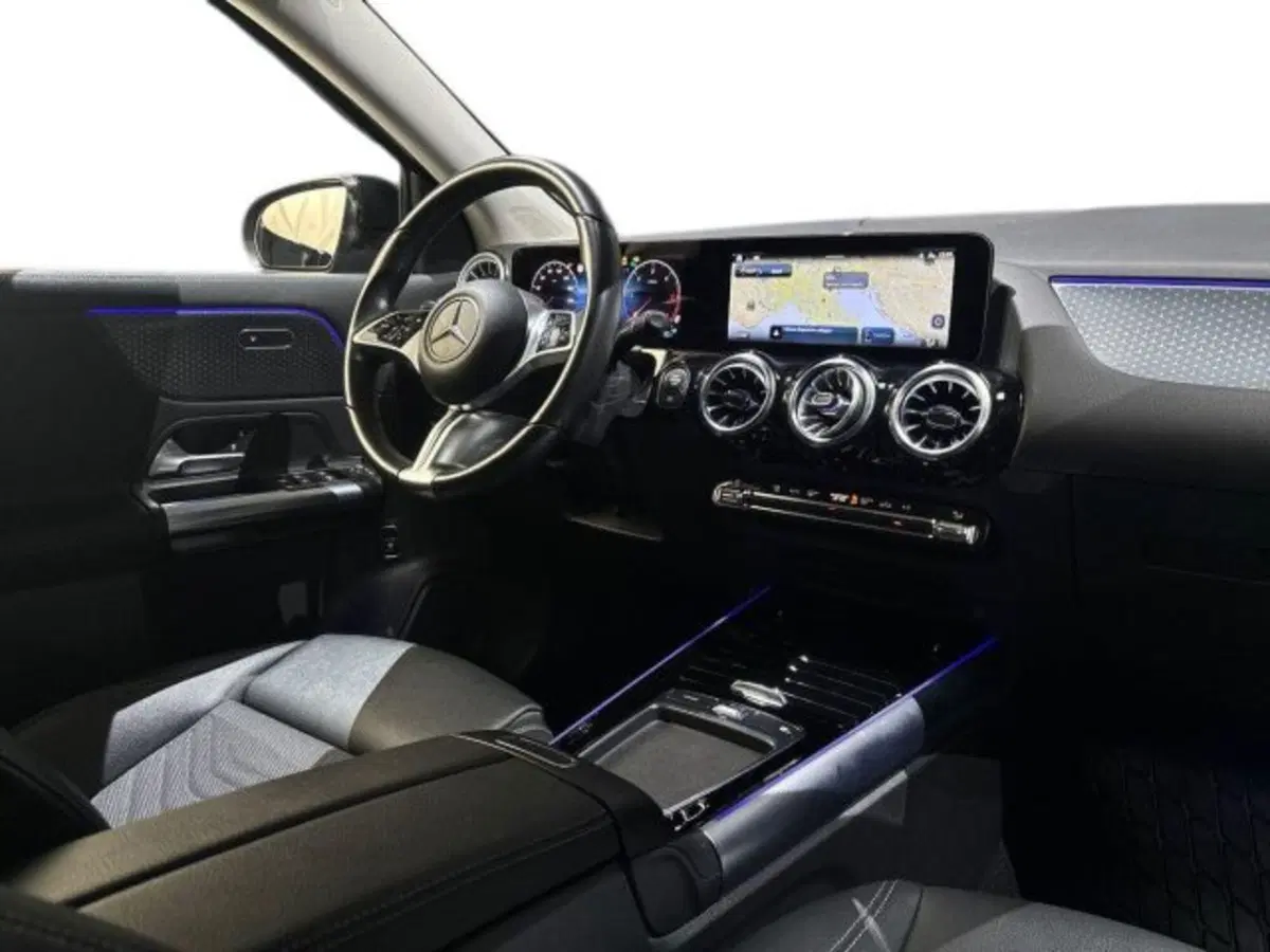 Mercedes-Benz GLA SUV usata a Bologna (15)