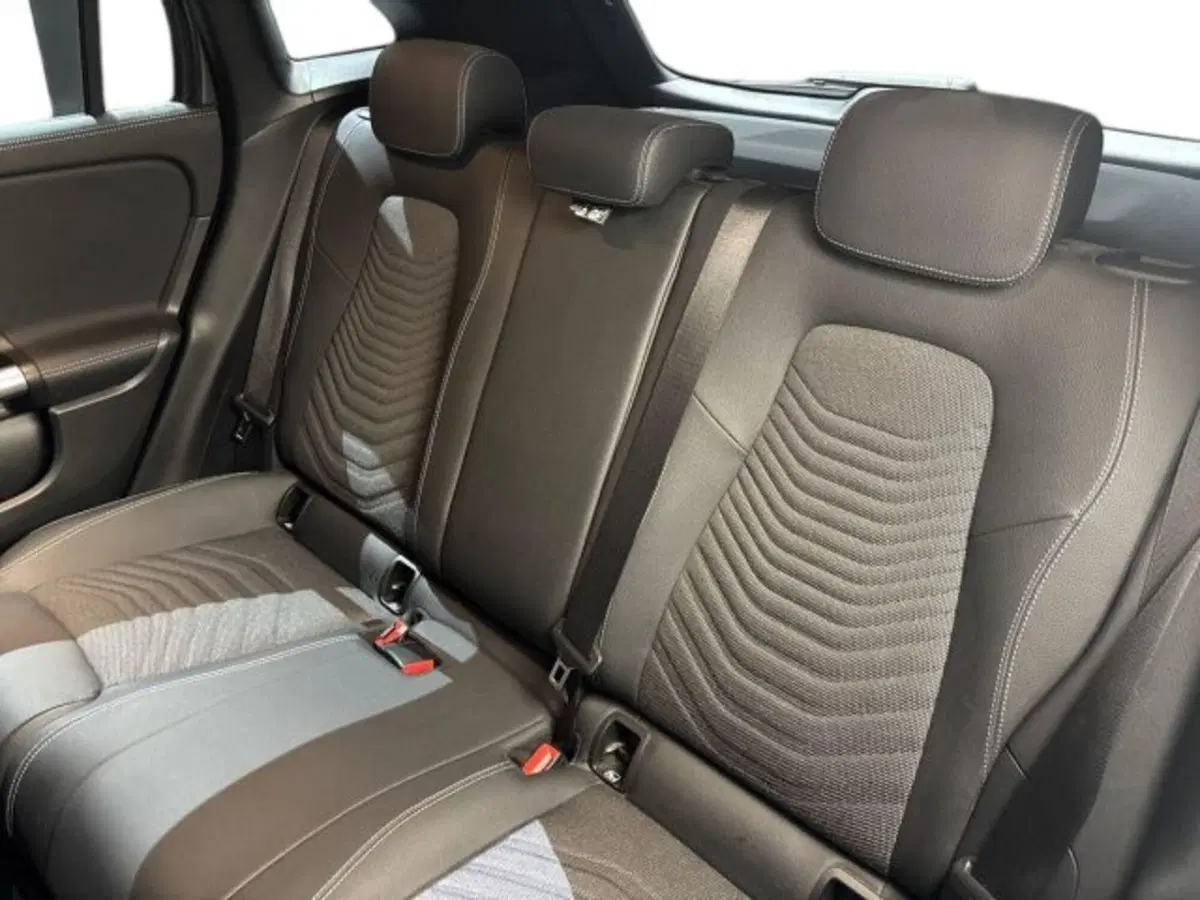 Mercedes-Benz GLA SUV usata a Bologna (16)