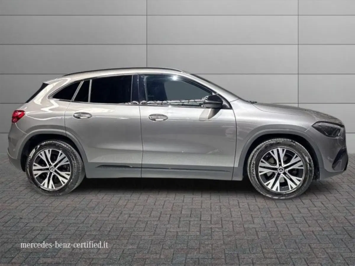 Mercedes-Benz GLA SUV usata a Bologna (5)