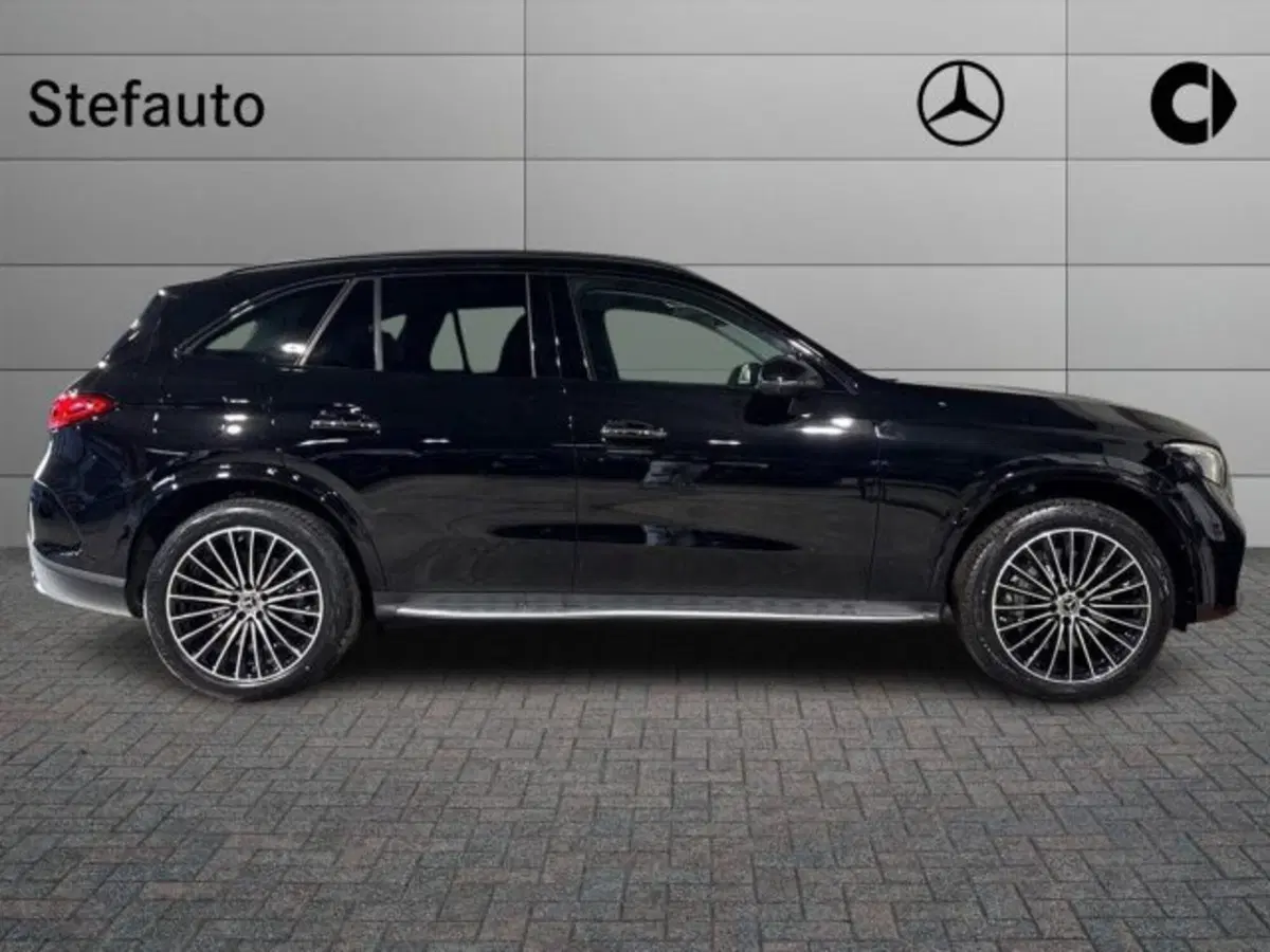 Mercedes-Benz GLC nuova a Bologna (2)