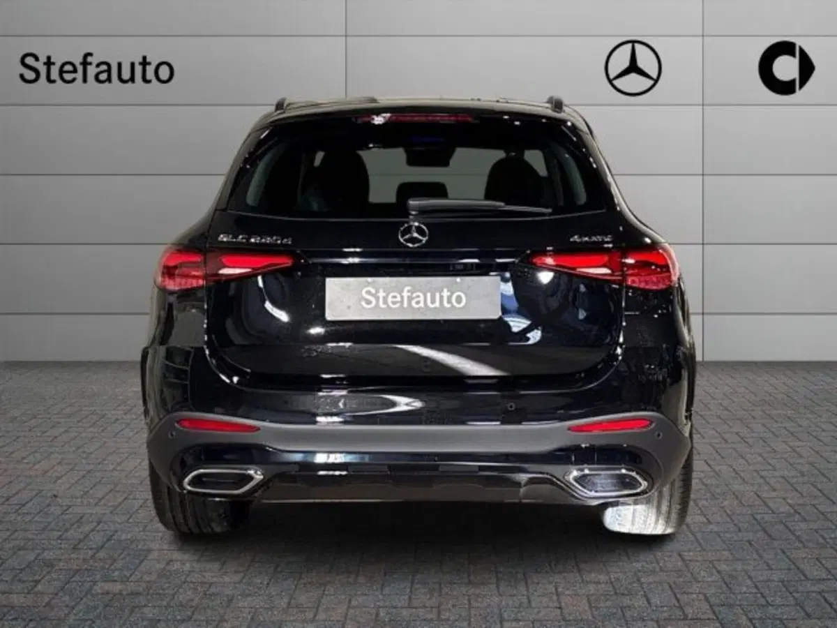 Mercedes-Benz GLC nuova a Bologna (6)