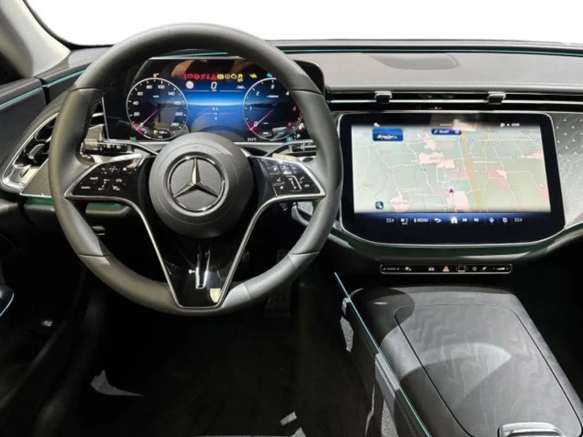 Mercedes-Benz Classe E Station Wagon nuova a Bologna (14)