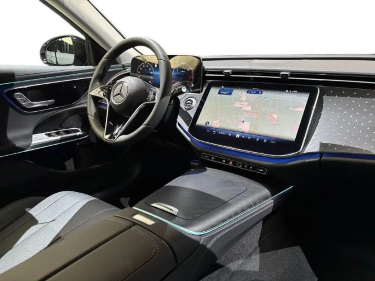 Mercedes-Benz Classe E Station Wagon nuova a Bologna (15)
