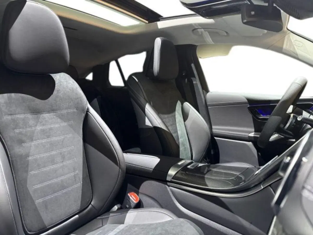 Mercedes-Benz GLC nuova a Bologna (16)