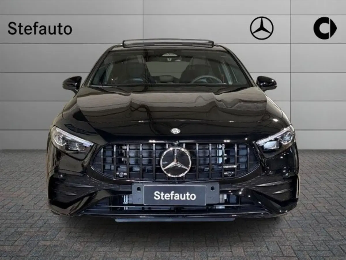 Mercedes-Benz Classe A Sedan nuova a Bologna (4)