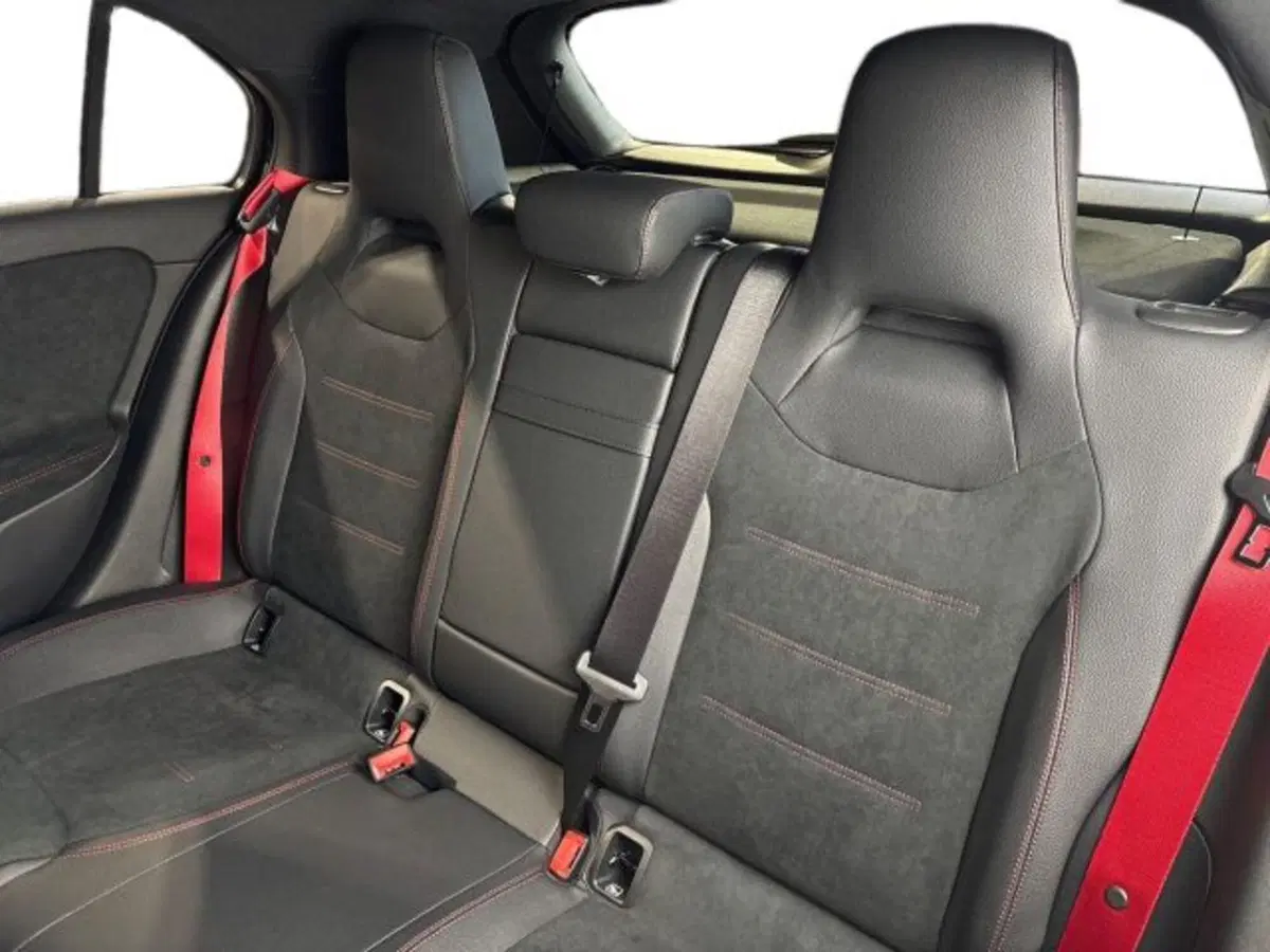 Mercedes-Benz Classe A Sedan nuova a Bologna (9)