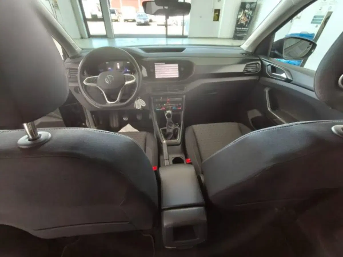 Volkswagen T-Cross usata a Cuneo (11)