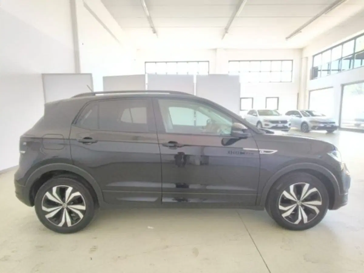 Volkswagen T-Cross usata a Cuneo (8)