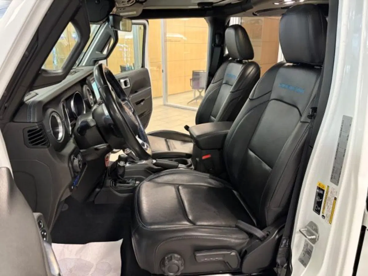 Jeep Wrangler Unlimited usata a Cuneo (13)