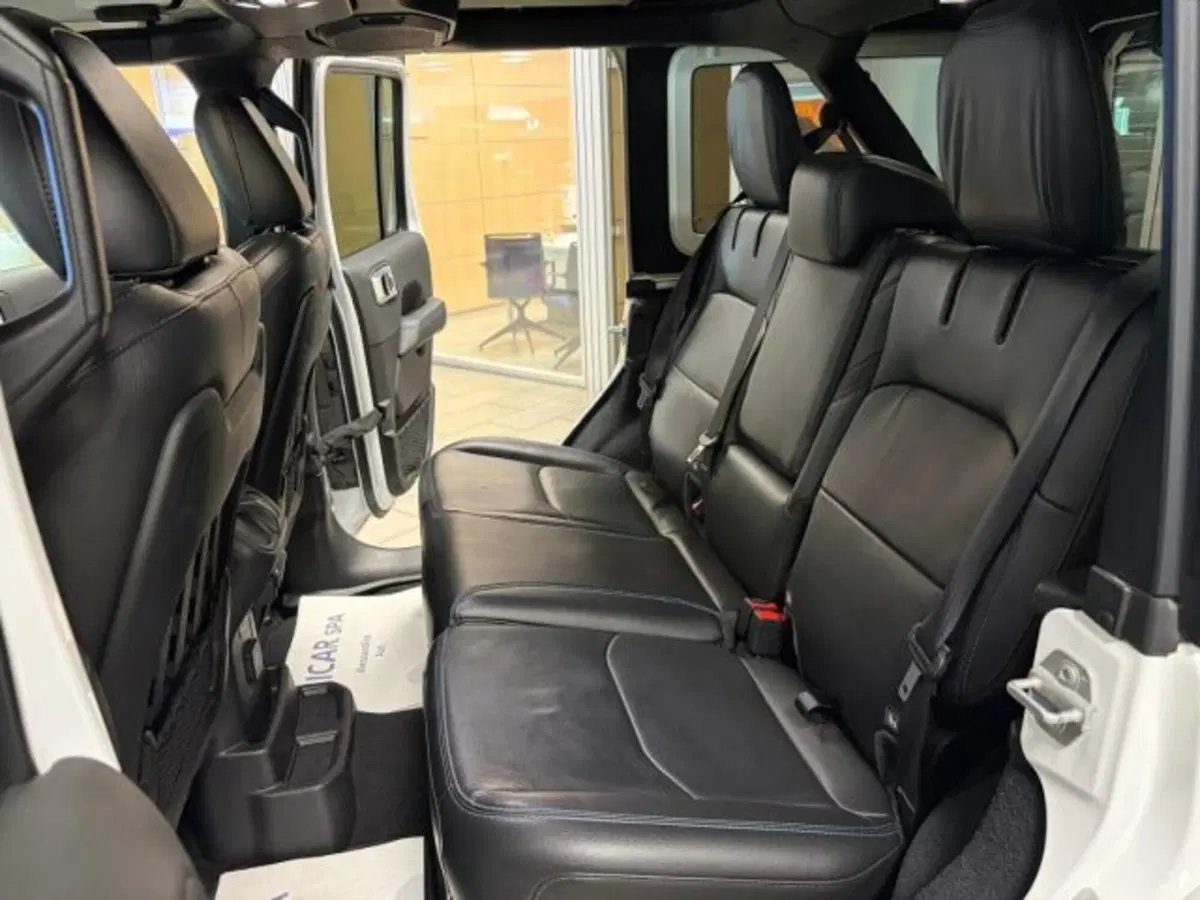 Jeep Wrangler Unlimited usata a Cuneo (14)