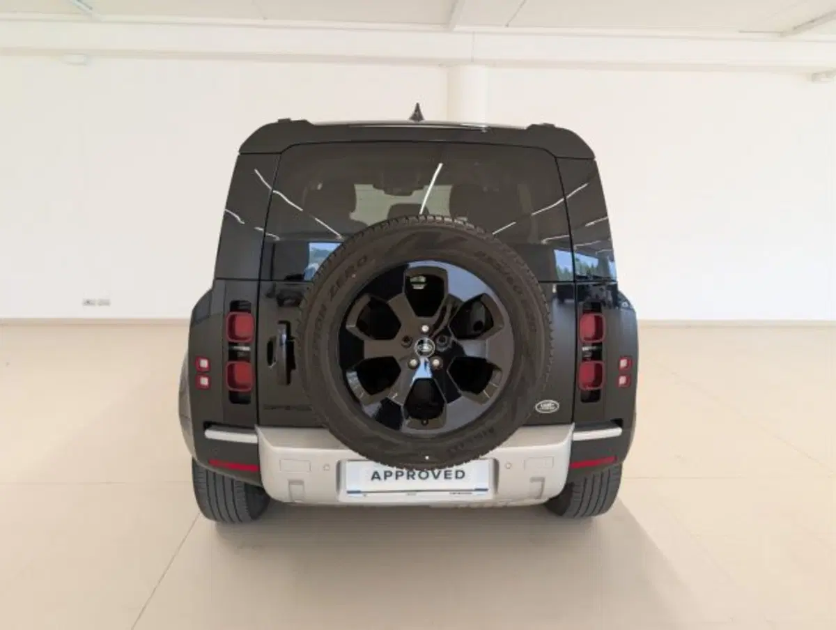 Land Rover Defender usata a Cuneo (4)
