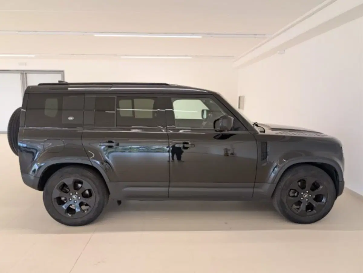 Land Rover Defender usata a Cuneo (5)