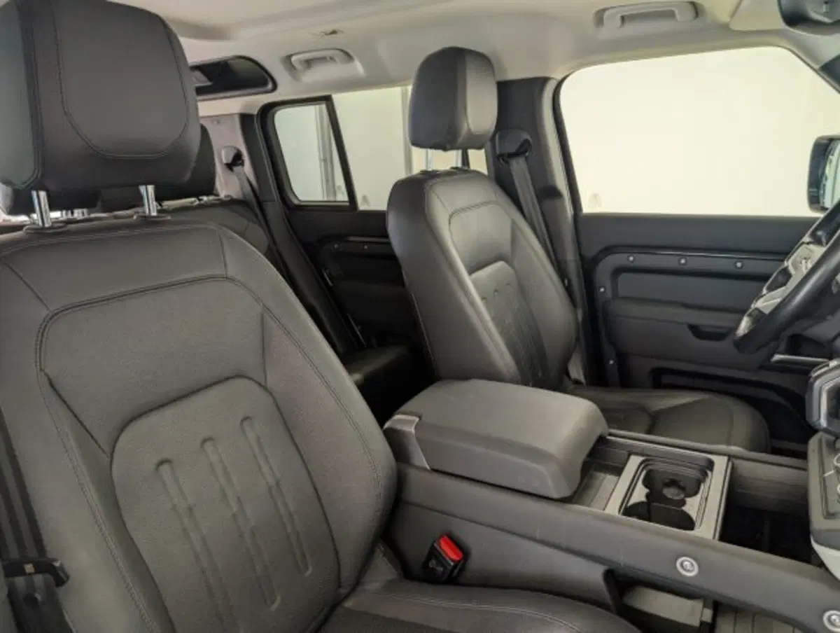 Land Rover Defender usata a Cuneo (8)