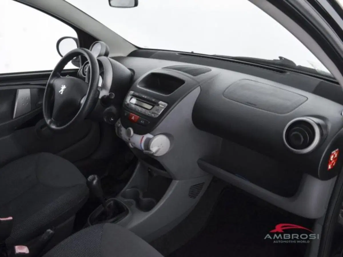 Peugeot 107 usata a Perugia (11)