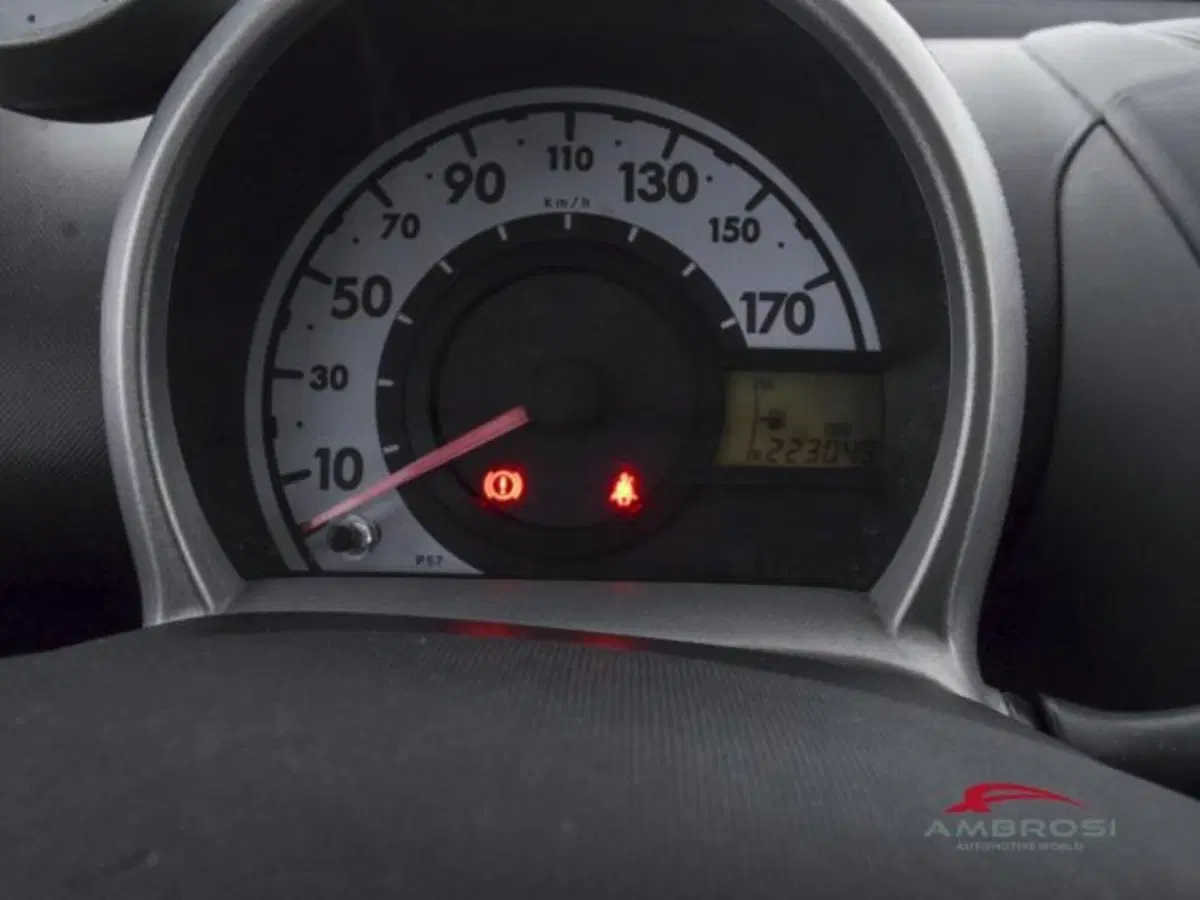 Peugeot 107 usata a Perugia (12)