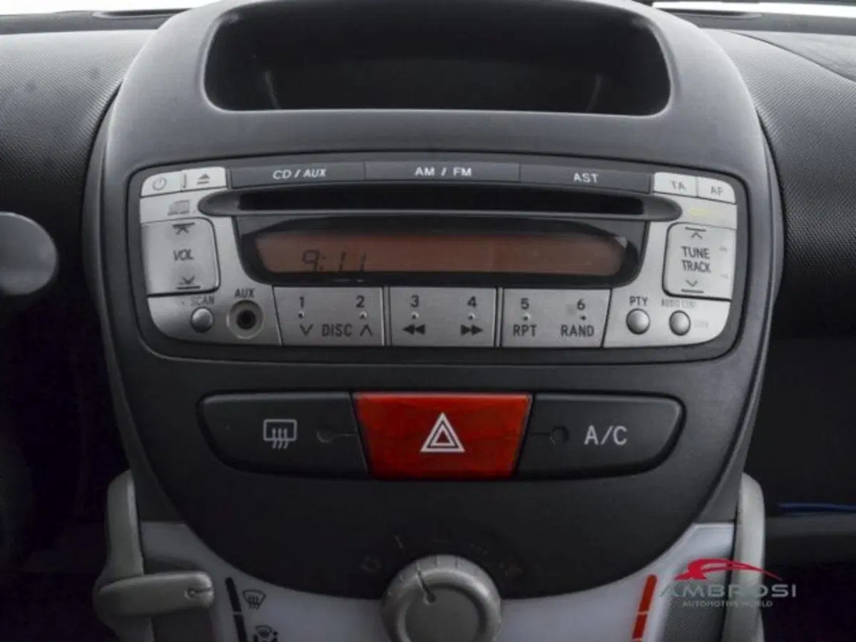 Peugeot 107 usata a Perugia (13)