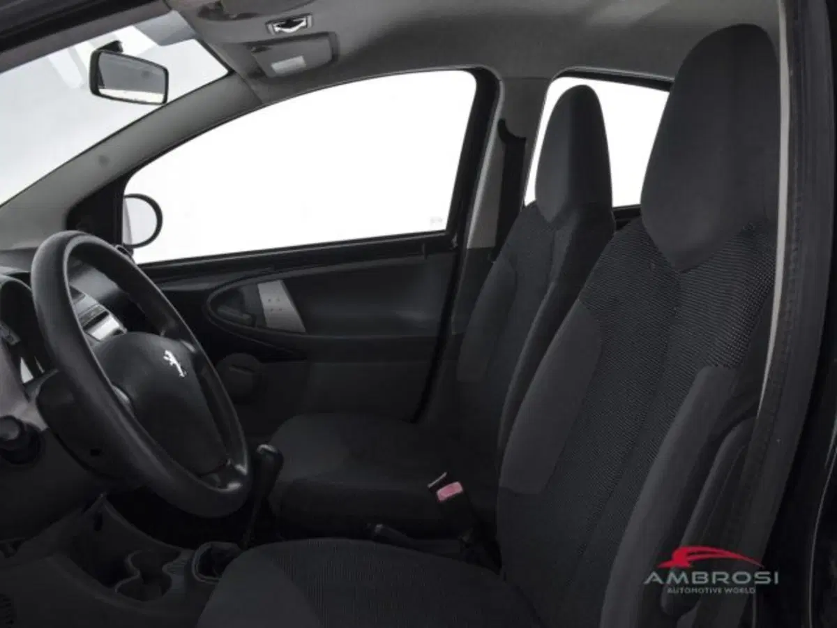 Peugeot 107 usata a Perugia (9)