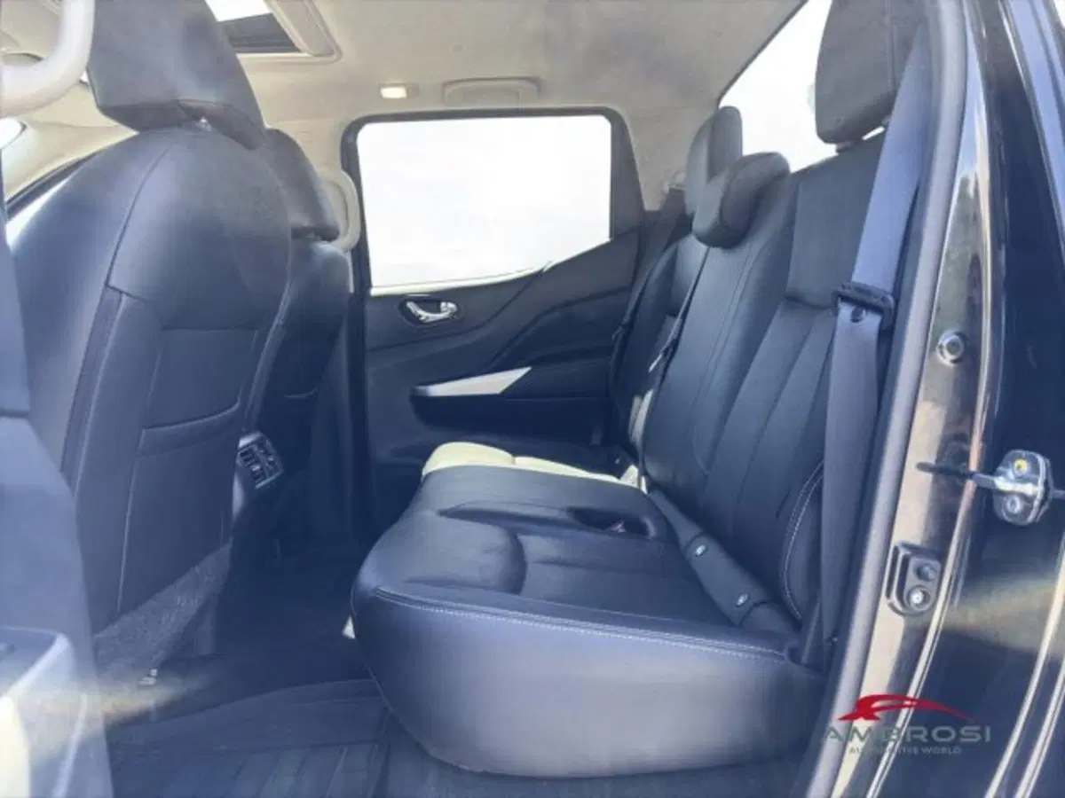 Nissan Navara usata a Perugia (10)