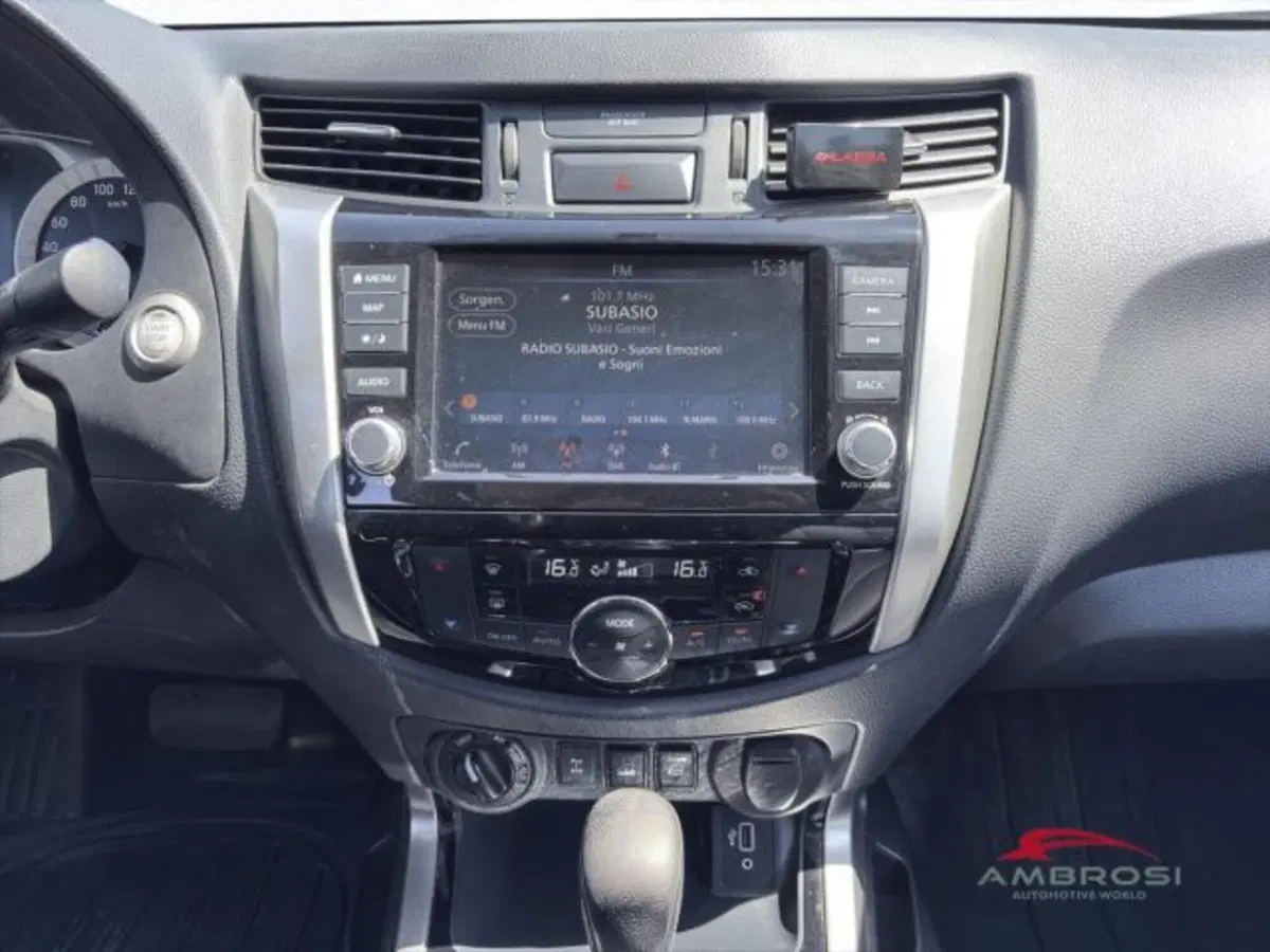 Nissan Navara usata a Perugia (15)