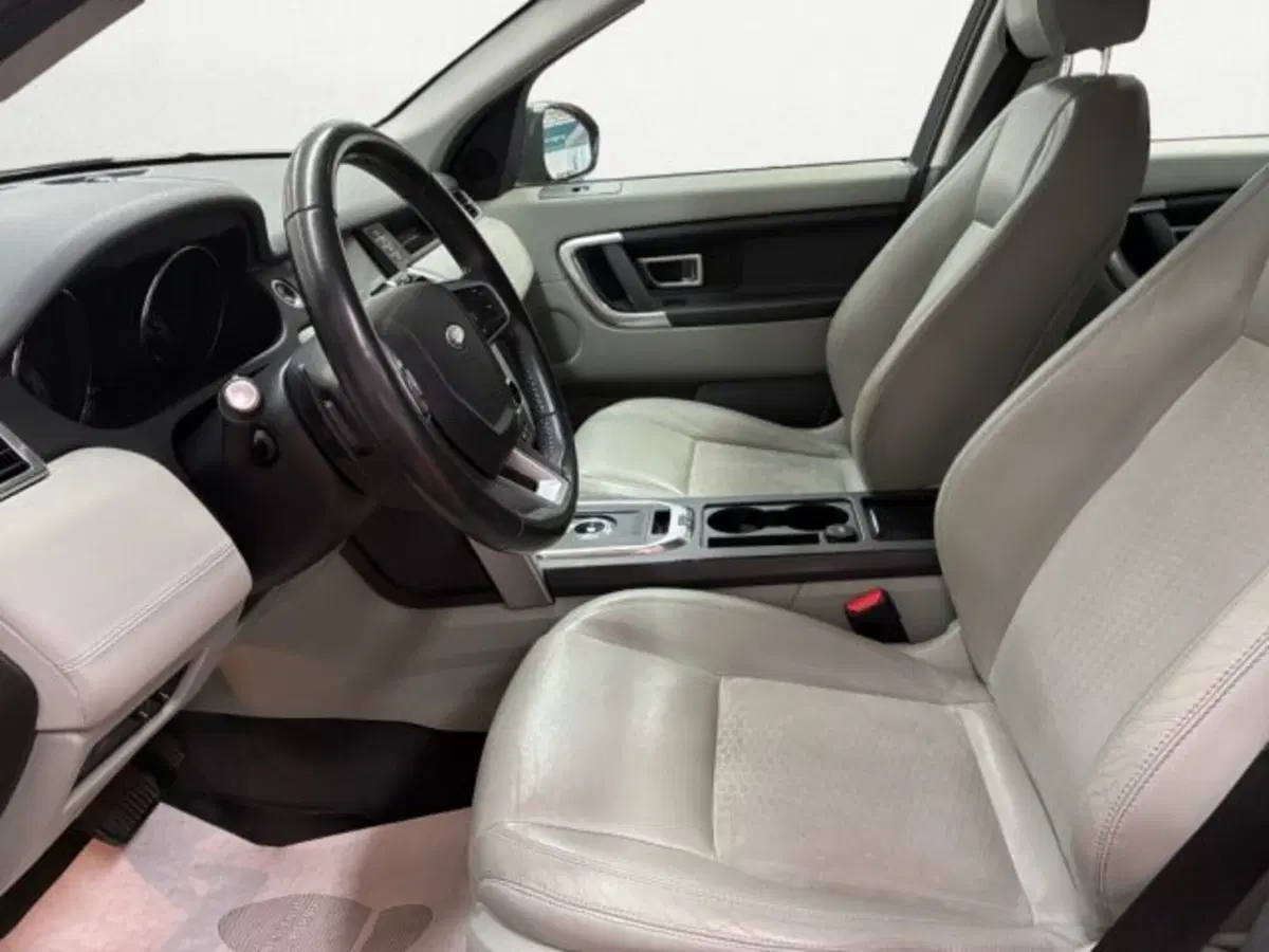 Land Rover Discovery Sport usata a Treviso (10)