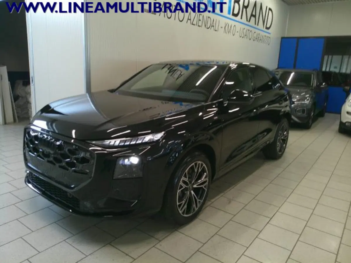 Audi Q3 Sportback nuova a Piacenza