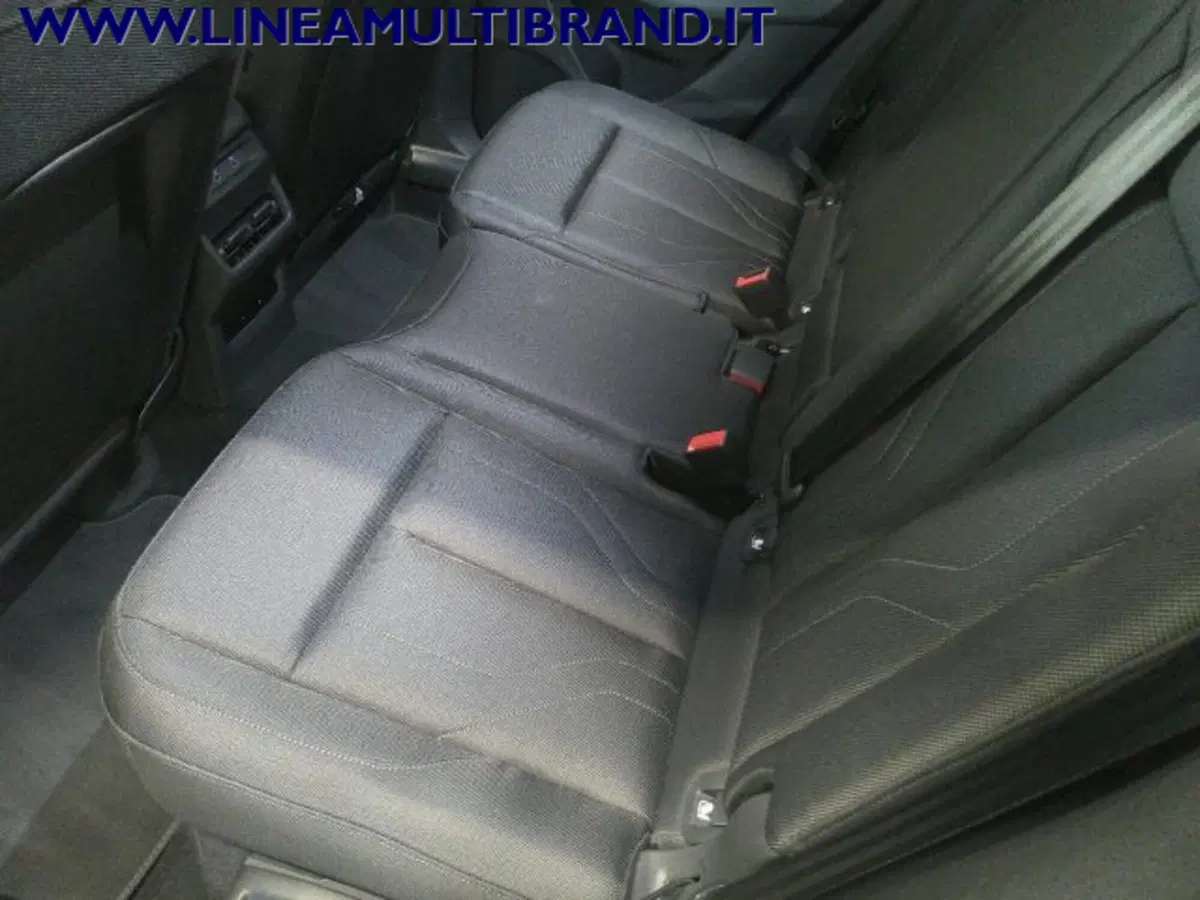 Audi Q3 Sportback nuova a Piacenza (15)