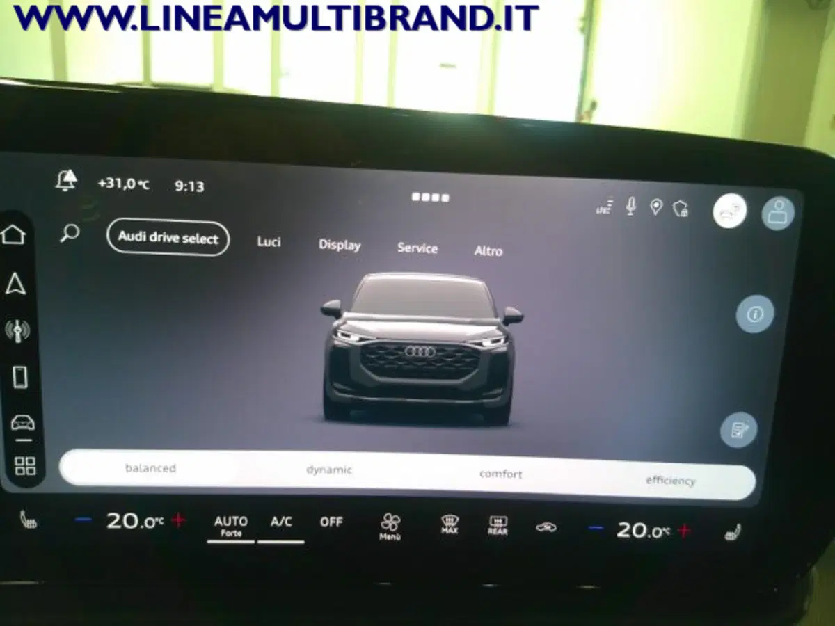 Audi Q3 Sportback nuova a Piacenza (18)