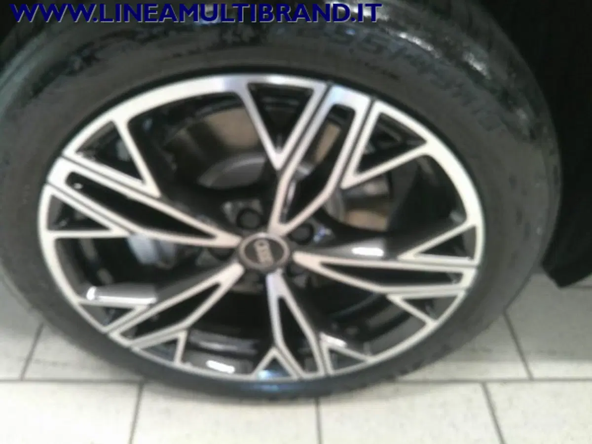 Audi Q3 Sportback nuova a Piacenza (3)