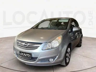 Opel Corsa 1.2 3 porte Edition del 2010 usata a Torino