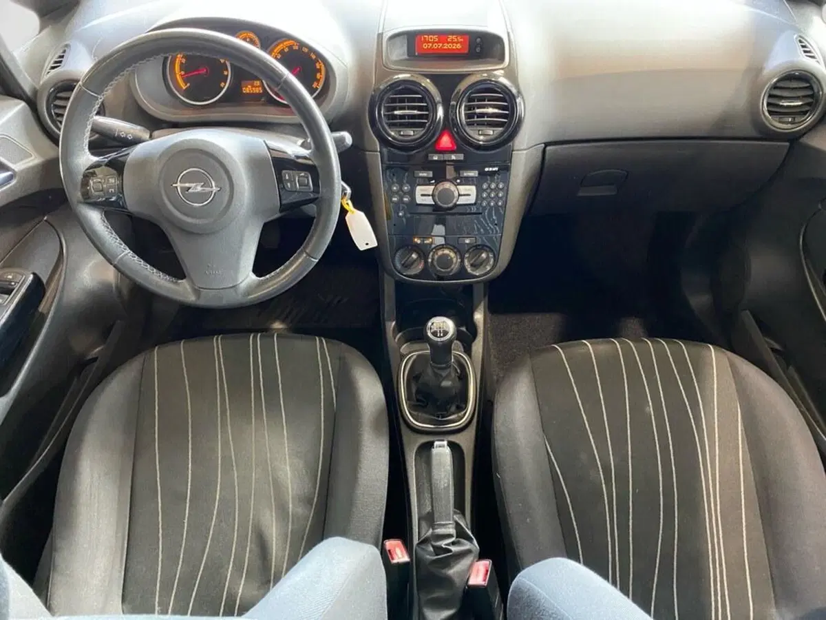 Opel Corsa usata a Torino (5)