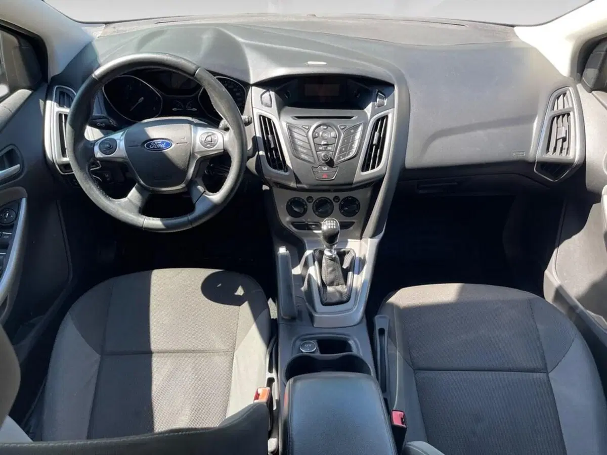 Ford Focus Station Wagon usata a Torino (5)