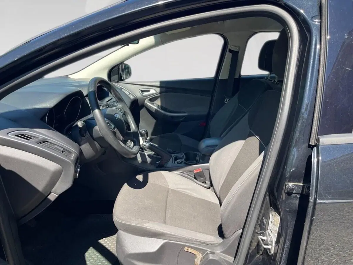 Ford Focus Station Wagon usata a Torino (6)