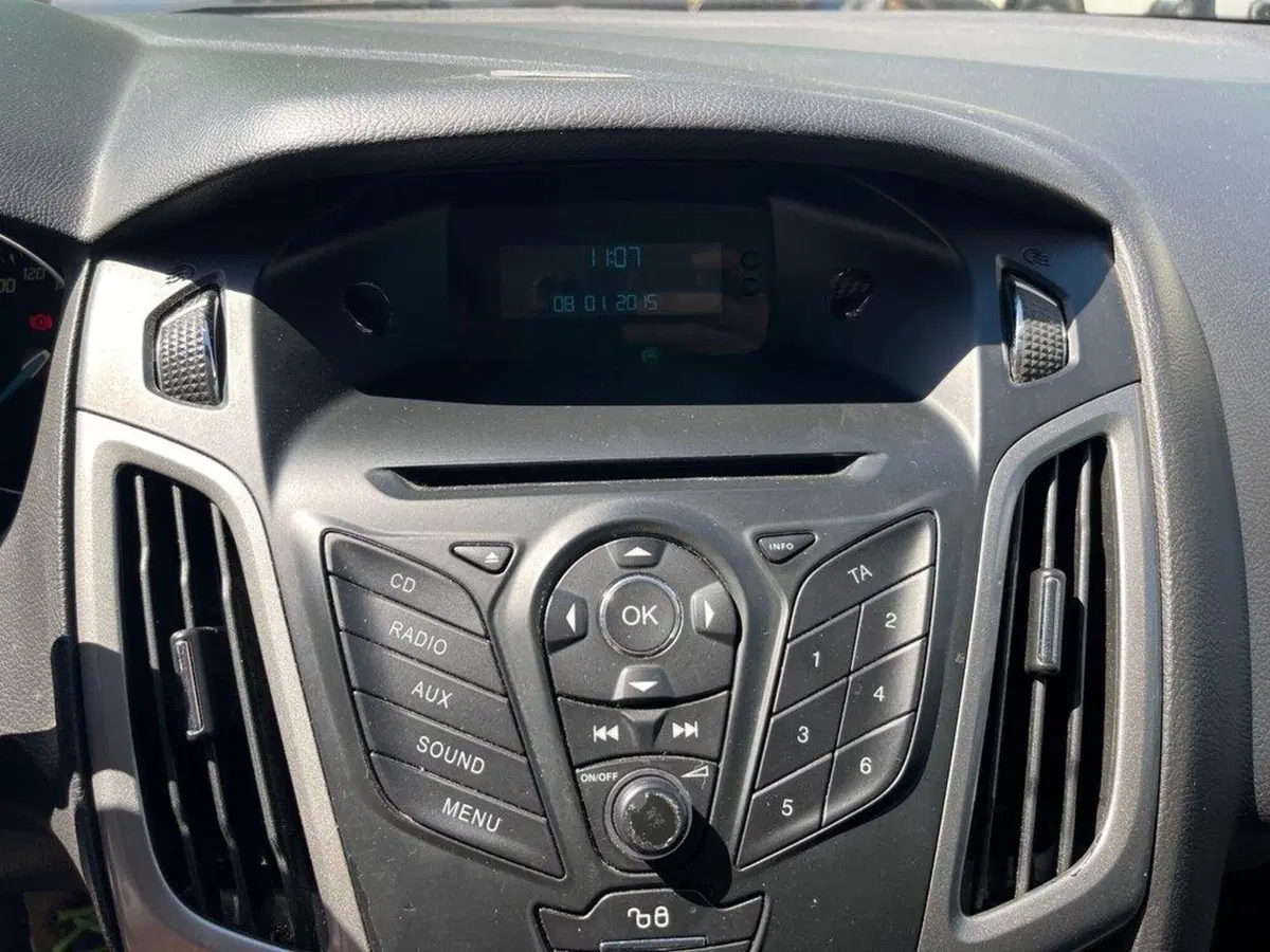 Ford Focus Station Wagon usata a Torino (9)