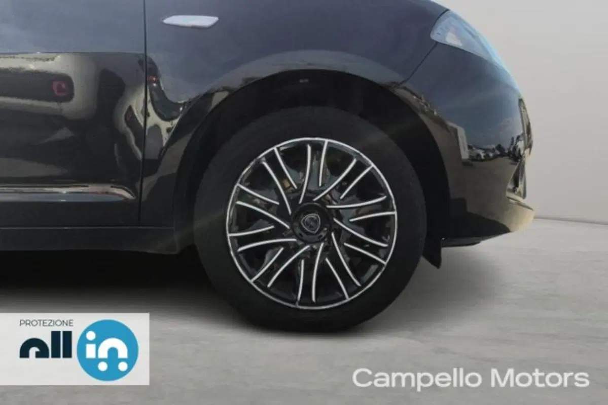 Lancia Ypsilon usata a Venezia (16)