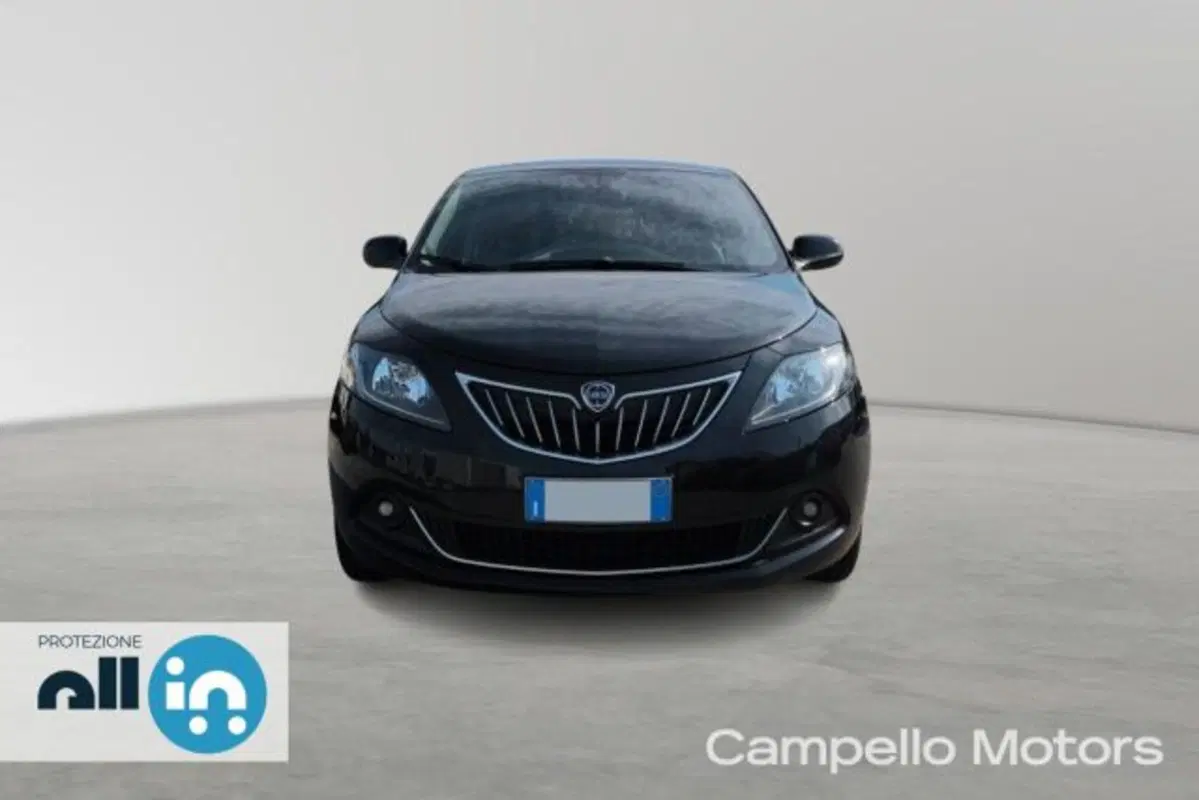 Lancia Ypsilon usata a Venezia (2)