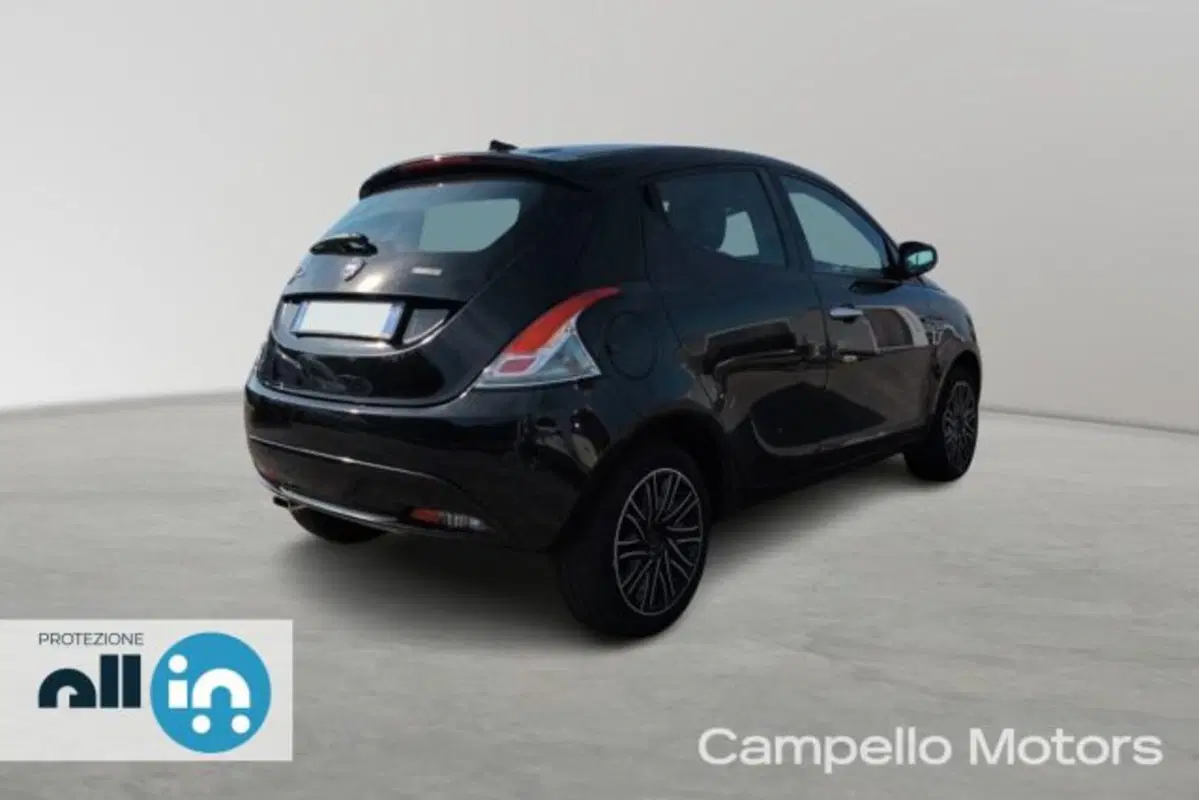 Lancia Ypsilon usata a Venezia (3)