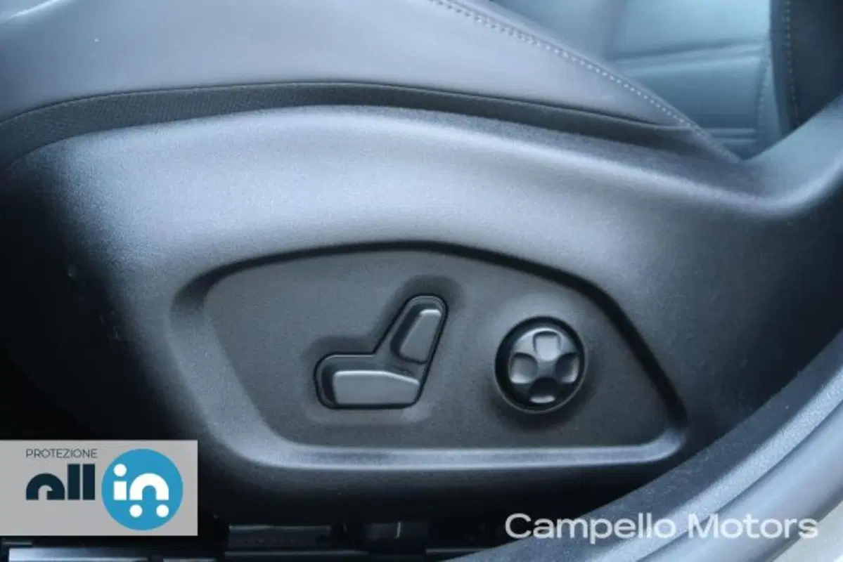 Alfa Romeo Tonale usata a Venezia (18)