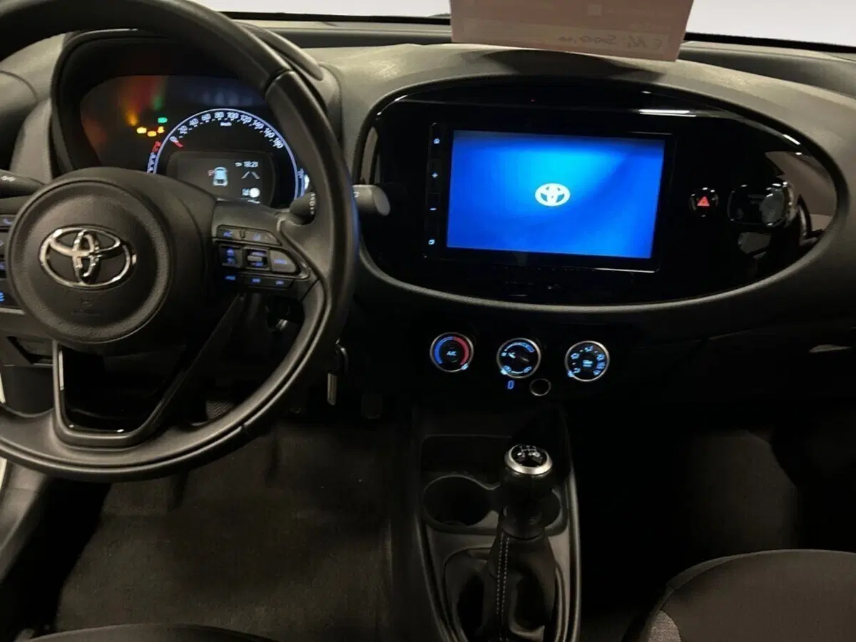 Toyota Aygo X usata a Verona (7)