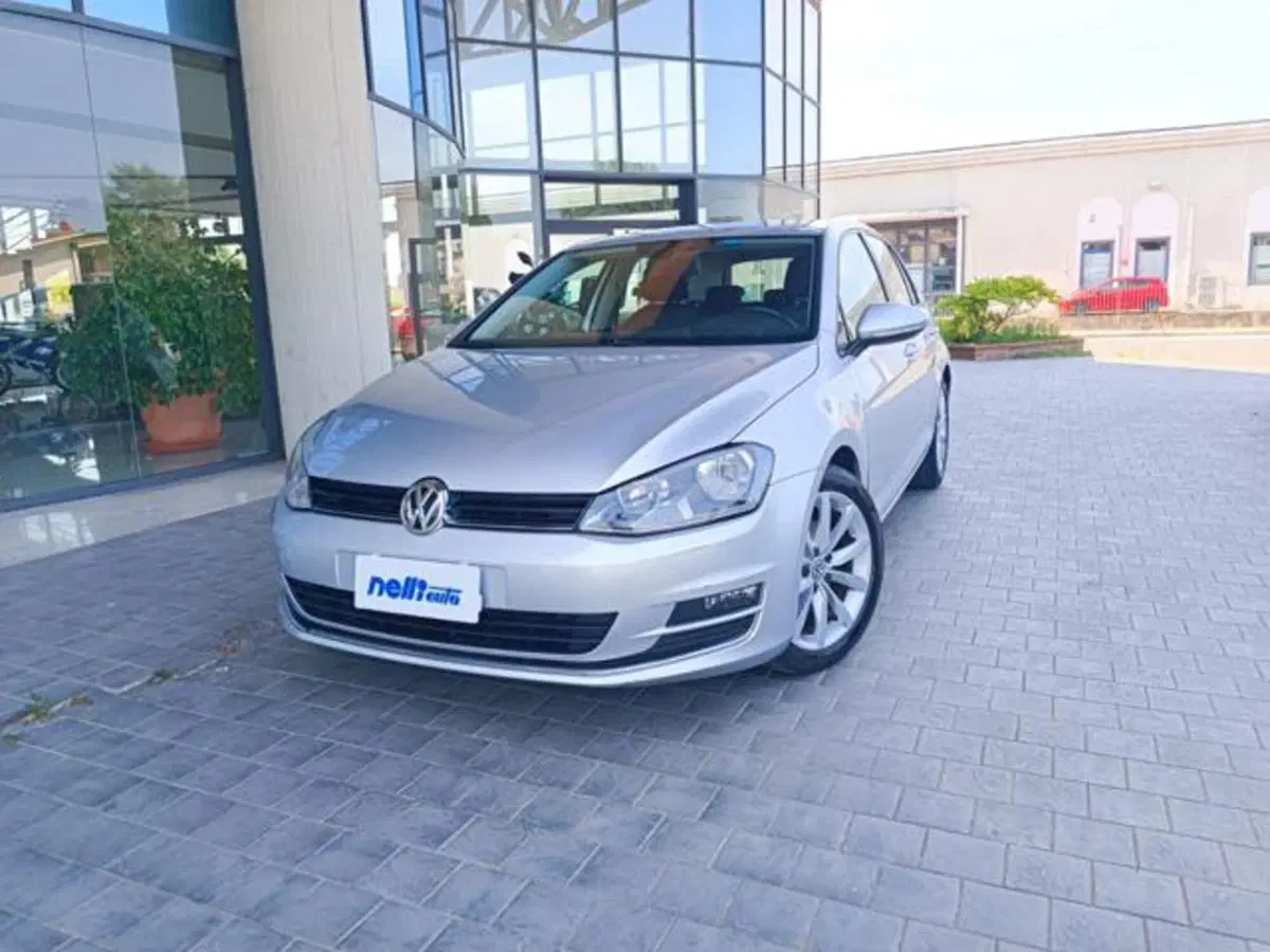 Volkswagen Golf usata a Pisa