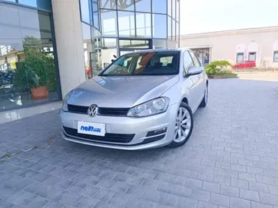 Volkswagen Golf 1.6 TDI 110 CV 5p. Highline BlueMotion Technology del 2015 usata a Castelfranco di Sotto