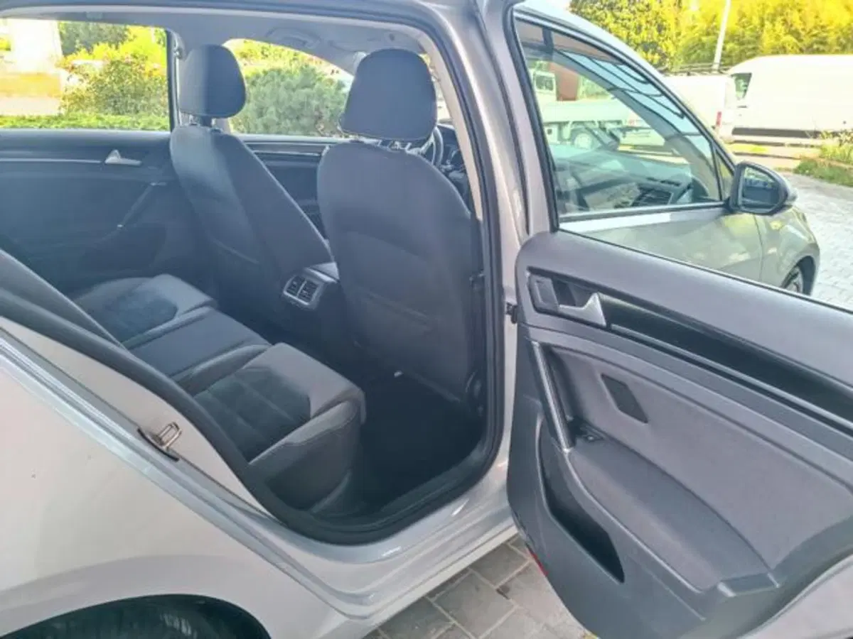 Volkswagen Golf usata a Pisa (10)