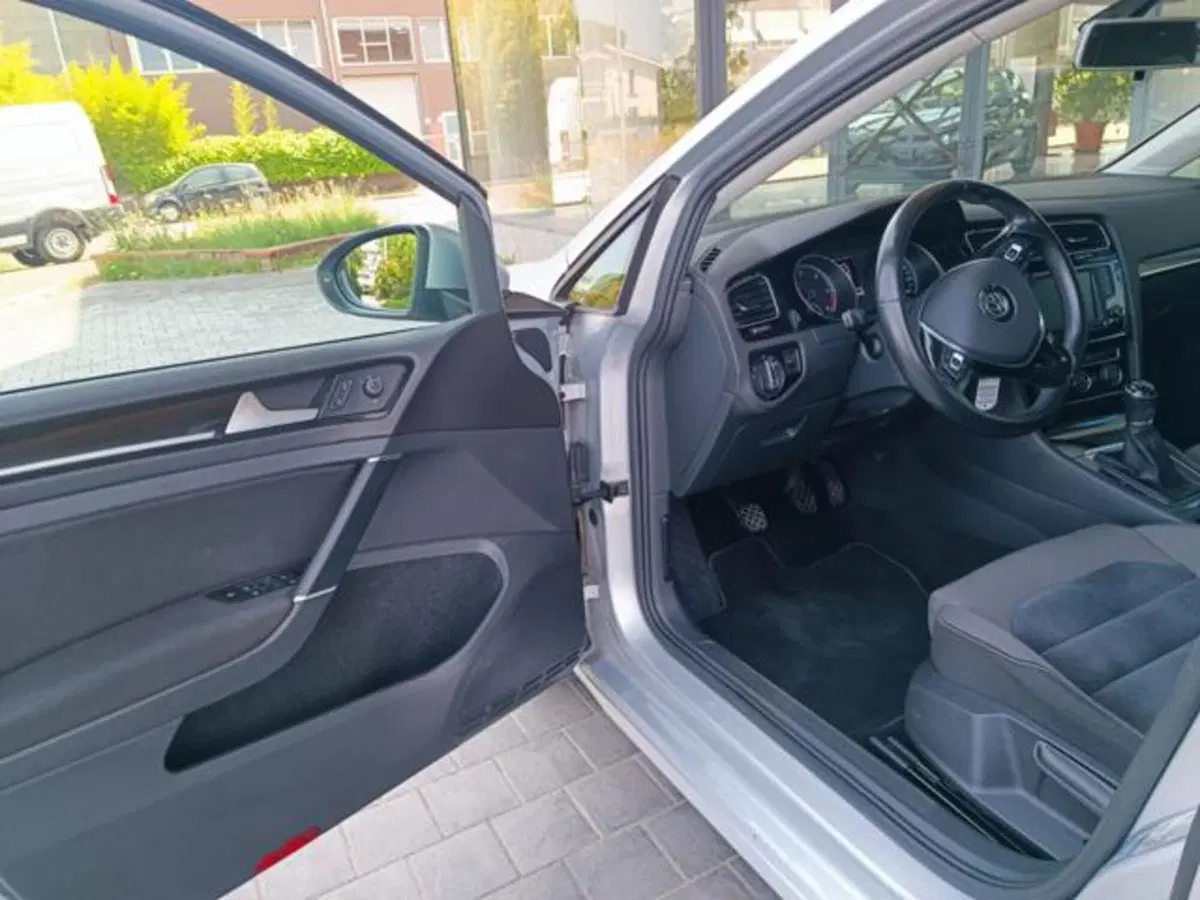 Volkswagen Golf usata a Pisa (9)