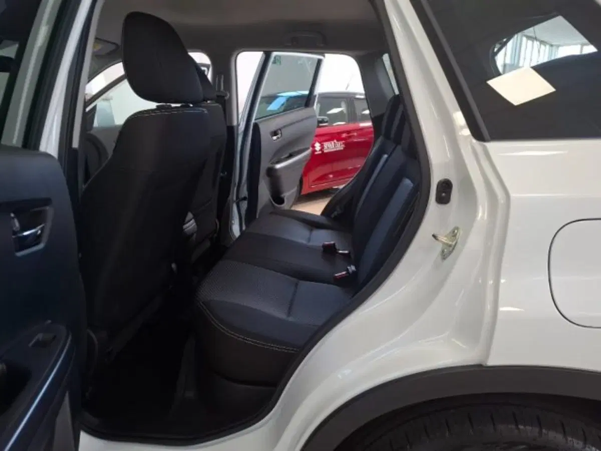 Suzuki Vitara nuova a Reggio Emilia (15)