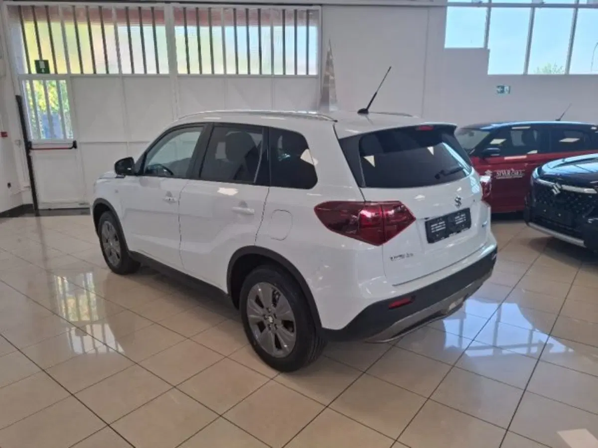 Suzuki Vitara nuova a Reggio Emilia (3)