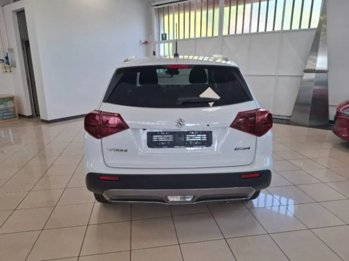 Suzuki Vitara nuova a Reggio Emilia (4)