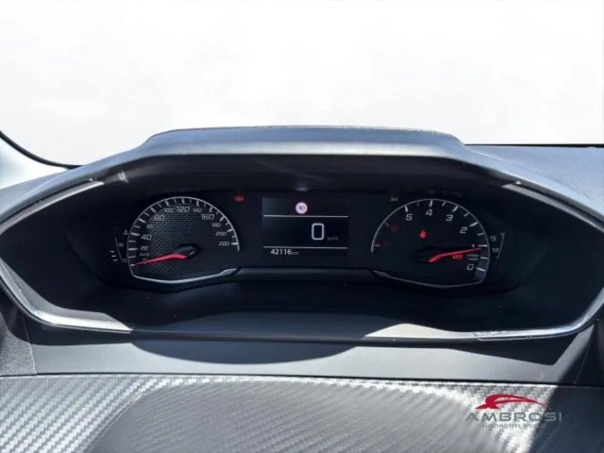 Peugeot 208 usata a Perugia (12)