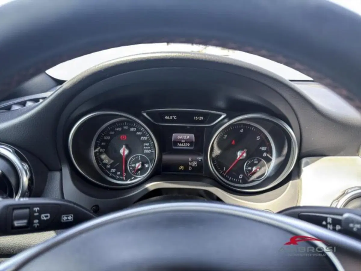 Mercedes-Benz GLA SUV usata a Perugia (11)