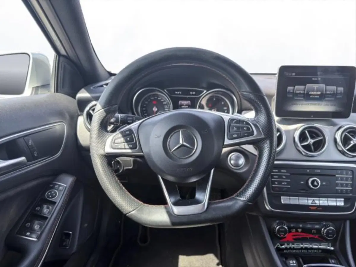 Mercedes-Benz GLA SUV usata a Perugia (12)