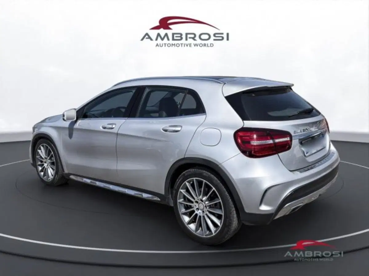 Mercedes-Benz GLA SUV usata a Perugia (4)