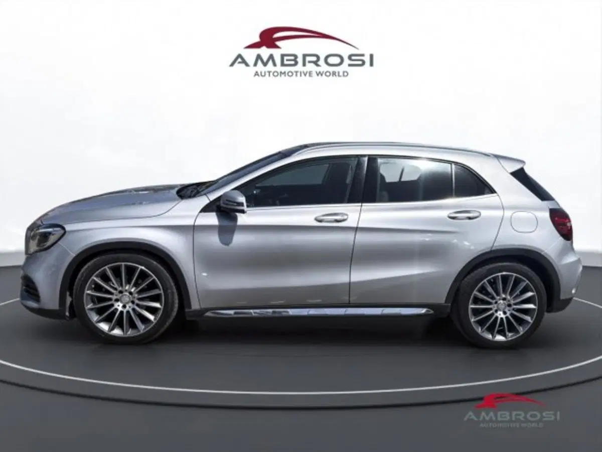 Mercedes-Benz GLA SUV usata a Perugia (6)